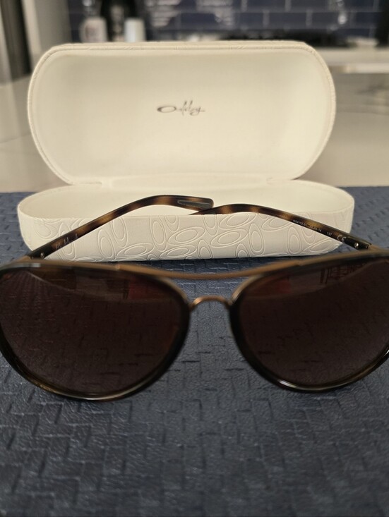 Oakley Accessories - Oakley Tortoise Frames with Brown Gradient Lenses